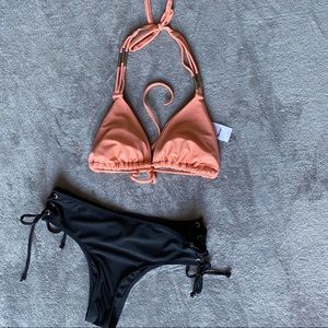 Xhilaration bikini top size L, black bottoms XL